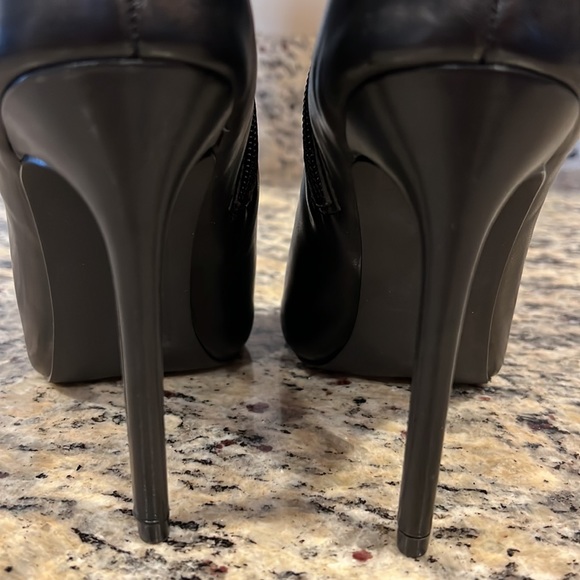 Steve Madden Faux Leather Peep Toe Boots - Picture 4 of 8
